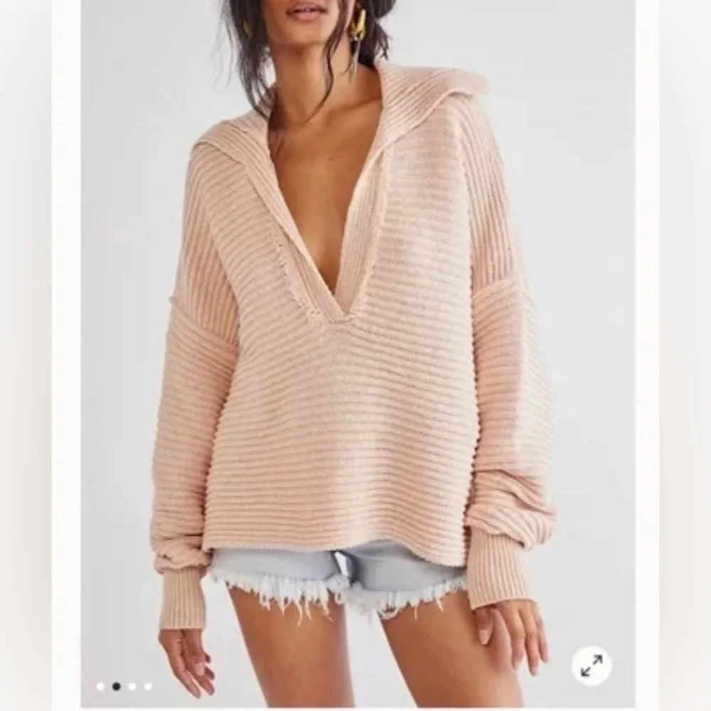 Free People Teal Oversized V Neck Sweater. NWT Retails for $108.00